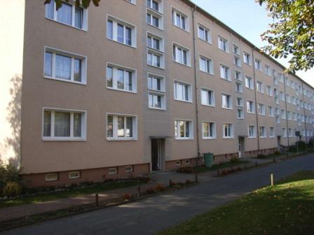 Wohnung zur Miete 389 € 3 Zimmer 59,8 m²<br/>Wohnfläche 1.<br/>Geschoss 01.02.2025<br/>Verfügbarkeit Riefstahlstr. 82 Neustrelitz Neustrelitz 17235