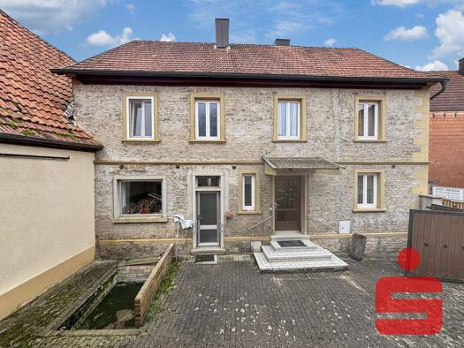 Einfamilienhaus zum Kauf 180.000 € 6 Zimmer 130 m² 400 m² Grundstück Untereisenheim Eisenheim 97247