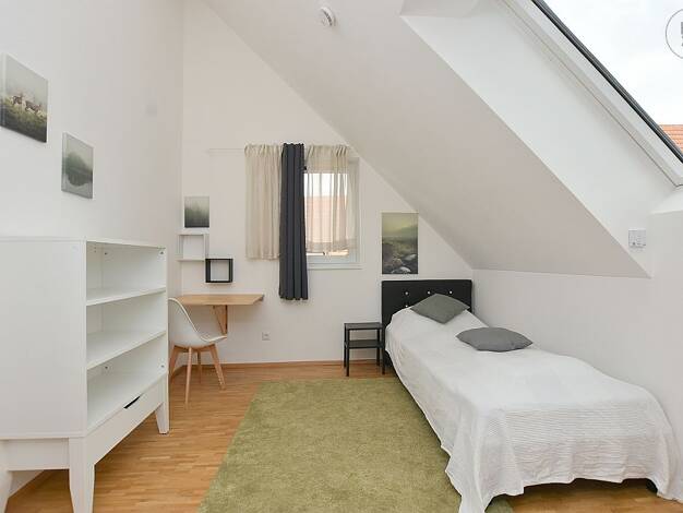 WG-Zimmer zur Miete auf Zeit 590 € 12 m² 2. Geschoss frei ab sofort Perouse Rutesheim 71277
