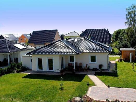 Bungalow zum Kauf provisionsfrei 319.800 € 3 Zimmer 91 m² 678 m² Grundstück Werkstraße Mücheln Mücheln (Geiseltal) 06249