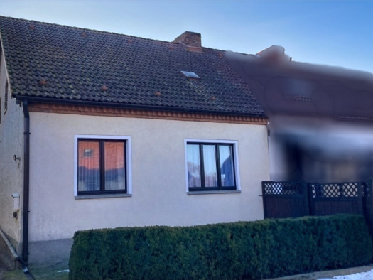 Doppelhaushälfte zum Kauf 75.000 € 3,5 Zimmer 104 m² 500 m² Grundstück Jerichow 39319