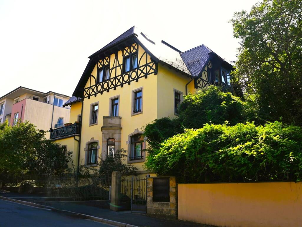 Property thumbnail 11