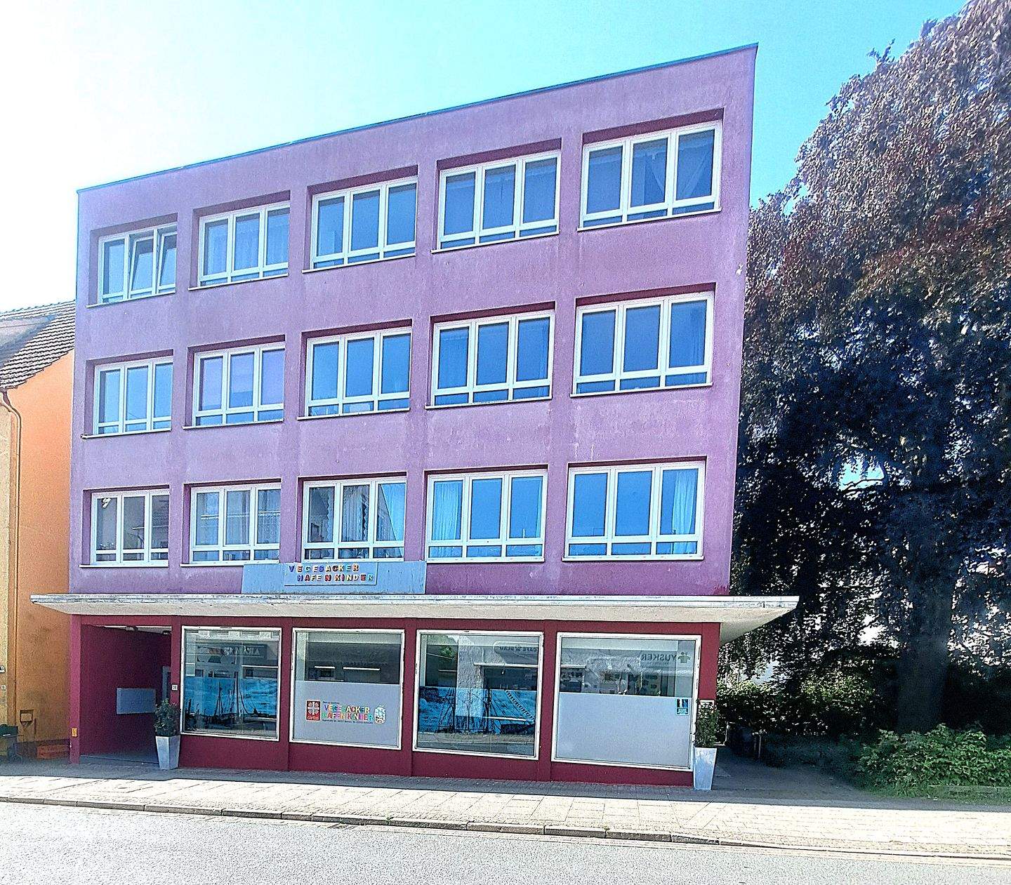 Property thumbnail 2