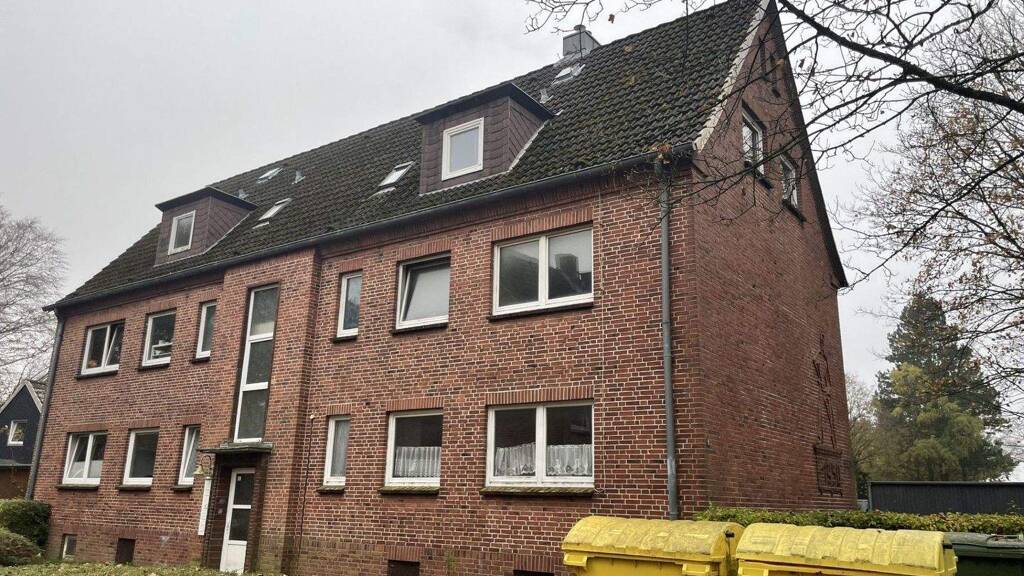 Wohnung zur Miete 260 € 2 Zimmer 35 m² 99. Geschoss frei ab sofort Ludwig-Ohlsen-Straße 2 Husum 25813