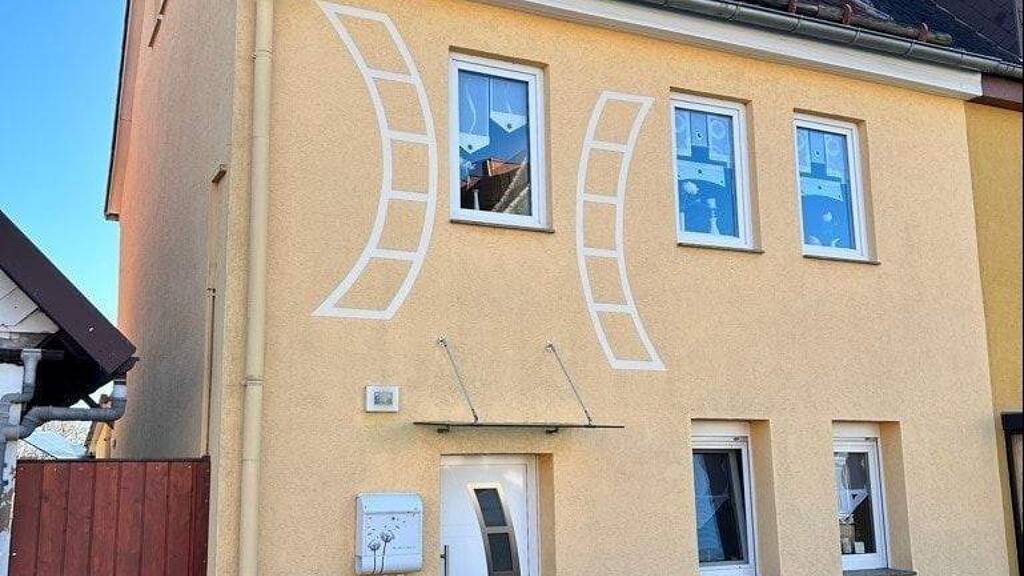 Reihenendhaus zum Kauf 139.000 € 4 Zimmer 100 m² 257 m² Grundstück frei ab 01.07.2026 Lipprechterode 99752