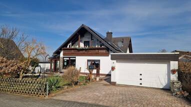 Haus zum Kauf 395.000 € 11 Zimmer 269 m² 979 m² Grundstück Kaltenholzhausen 65558