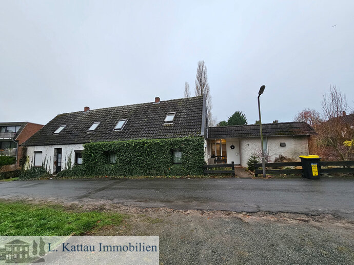 Mehrfamilienhaus zum Kauf 196.500 € 9 Zimmer 260 m²<br/>Wohnfläche 1.300 m²<br/>Grundstück Blumenthal Bremen 28779