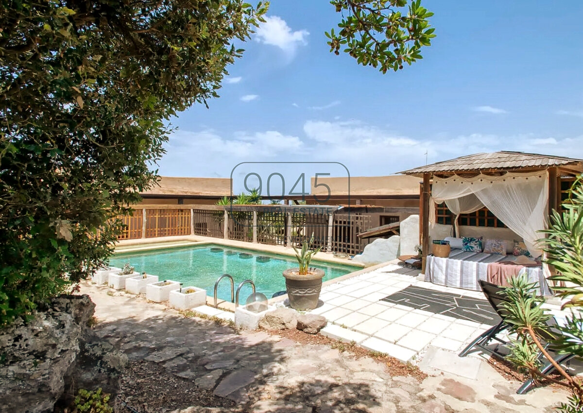 Villa zum Kauf 1.500.000 € 12 Zimmer 400 m²<br/>Wohnfläche 2.000 m²<br/>Grundstück Alghero 07041