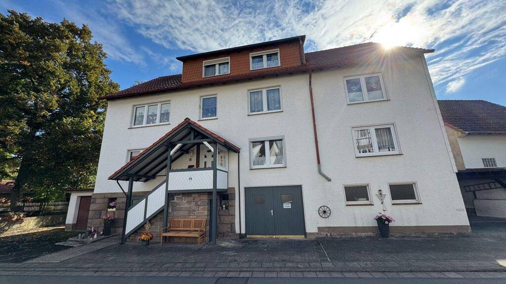Haus zum Kauf 289.000 € 12 Zimmer 340 m² 664 m² Grundstück Kirchstraße 14 Hundelshausen Witzenhausen 37215