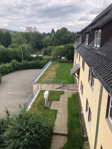 Wohnung zum Kauf 125.000 € 4 Zimmer 128 m² Dachgeschoss, 2. Geschoss frei ab sofort Oberwildflecken Wildflecken 97772