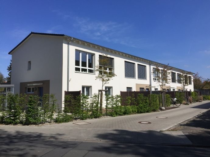 Reihenmittelhaus zur Miete 1.750 € 4 Zimmer 125 m²<br/>Wohnfläche Pommernstr. 15c Anger Erlangen 91052