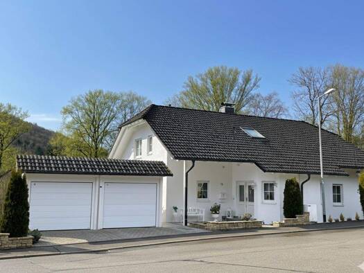 Einfamilienhaus zum Kauf 679.000 € 8 Zimmer 290 m² 691 m² Grundstück Truchtelfingen Albstadt 72461