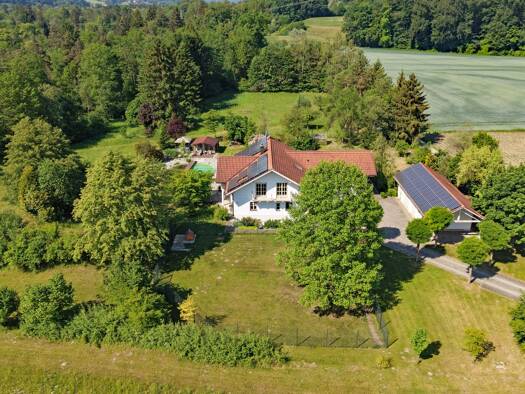 Einfamilienhaus zum Kauf 1.650.000 € 8 Zimmer 236,4 m² 16.928 m² Grundstück Grasset Burgkirchen an der Alz 84508