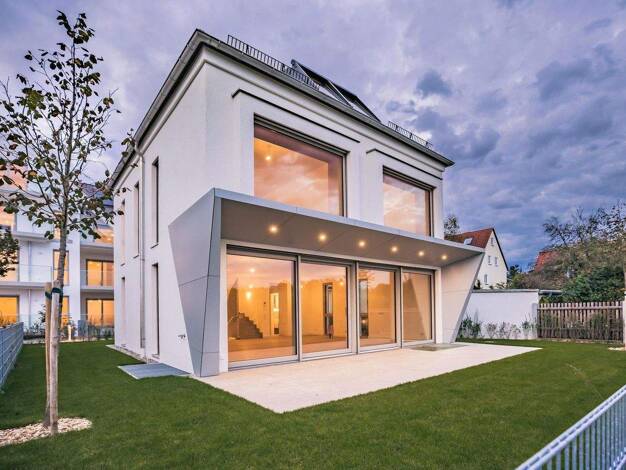 Einfamilienhaus zum Kauf - Erstbezug provisionsfrei 2.190.000 € 7 Zimmer 218 m² 480 m² Grundstück Thalk.Obersendl.-Forsten-Fürstenr.-Solln München 81475