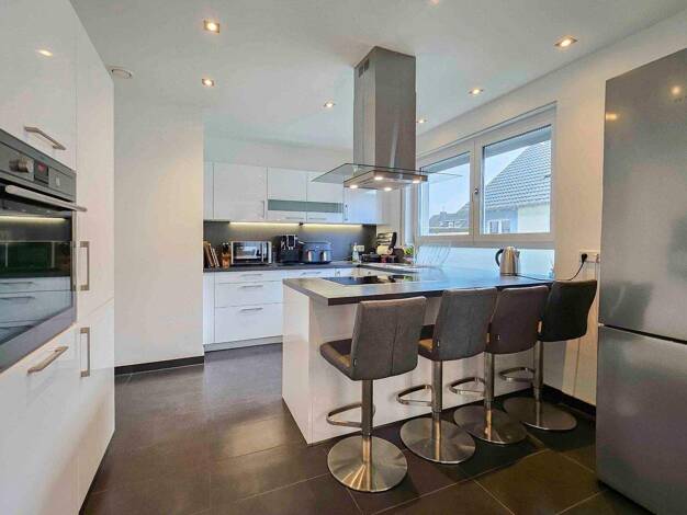 Mehrfamilienhaus zum Kauf als Kapitalanlage geeignet 990.000 € 5 Zimmer 260,7 m² 355 m² Grundstück Erbenheim Wiesbaden 65203