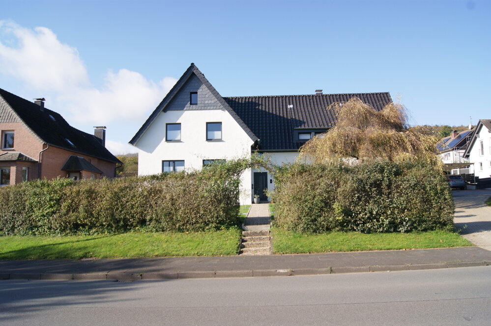 Mehrfamilienhaus zum Kauf 399.900 € 10 Zimmer 250 m²<br/>Wohnfläche 1.464 m²<br/>Grundstück Leopoldstal Horn-Bad Meinberg / Leopoldstal 32805