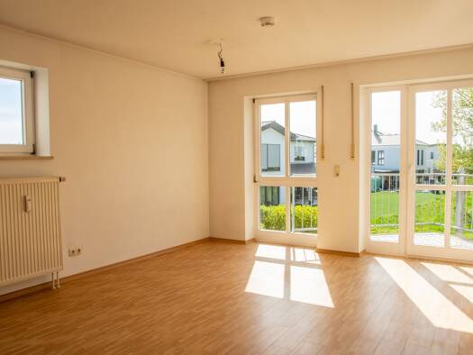 Wohnung zur Miete 550 € 2 Zimmer 55 m² frei ab sofort Wallersdorf Wallersdorf 94522