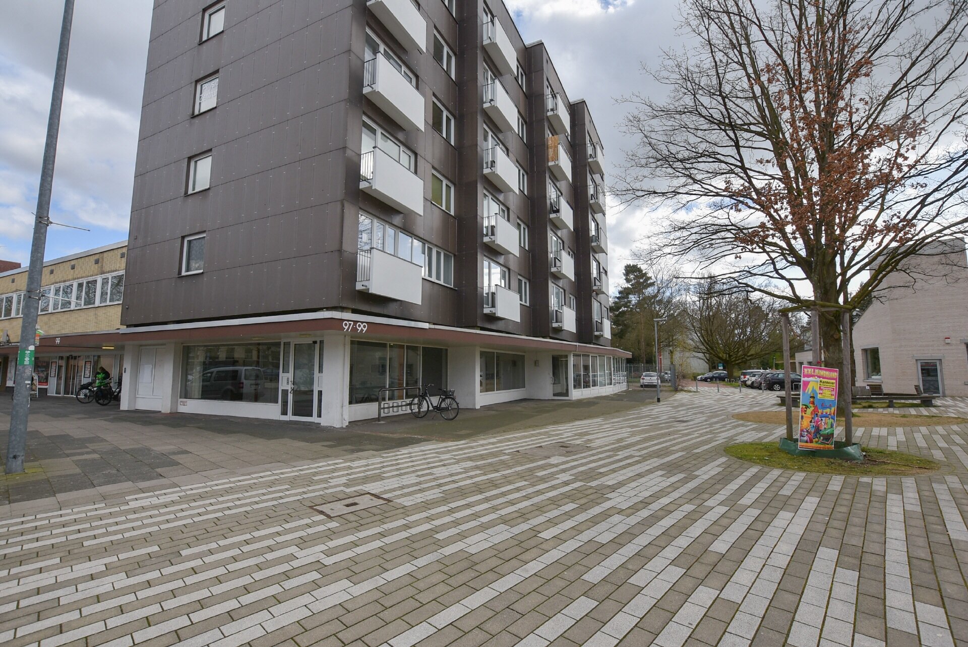 Ladenfläche zur Miete provisionsfrei 3.300 € 285,3 m²<br/>Verkaufsfläche Eichsfelder Straße 99 Stöcken Hannover 30419