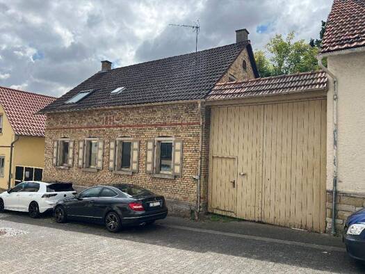 Haus zum Kauf 300.000 € 6 Zimmer 121 m² 805 m² Grundstück Wilhelmstr. 5 Wörrstadt 55286