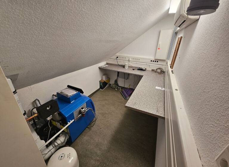 Büro zur Miete provisionsfrei 7 Zimmer 150 m² Bürofläche Hauptstraße 31 Verne Salzkotten 33154