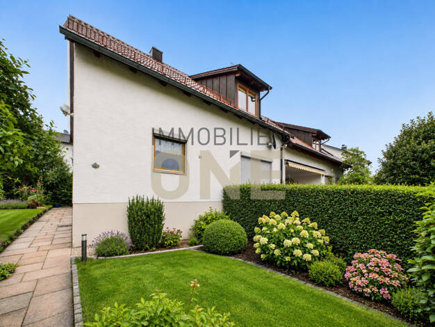 Doppelhaushälfte zum Kauf 315.000 € 5,5 Zimmer 114 m² 291 m² Grundstück Steinsberg Regenstauf / Steinsberg 93128
