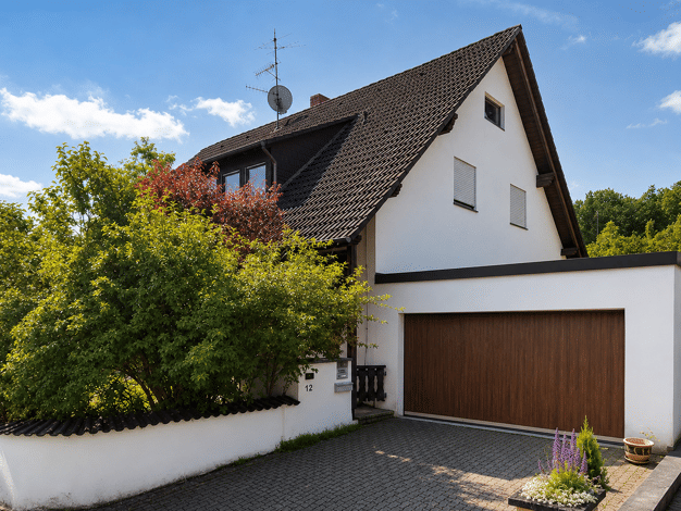 Mehrfamilienhaus zum Kauf 598.000 € 8 Zimmer 235 m² 690 m² Grundstück frei ab sofort Nibelungenstraße 12 Oberlindelburg Schwarzenbruck 90592