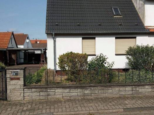 Doppelhaushälfte zum Kauf 565.000 € 4 Zimmer 100 m² 659 m² Grundstück frei ab sofort Neureut Karlsruhe 76149