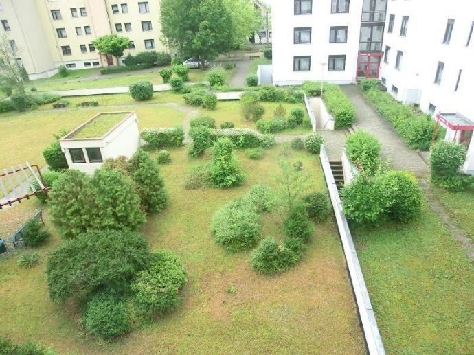 Wohnung zur Miete 588 € 2 Zimmer 68 m²<br/>Wohnfläche 2.<br/>Geschoss 01.02.2025<br/>Verfügbarkeit Deutschhof - Zeilbaum Schweinfurt 97422