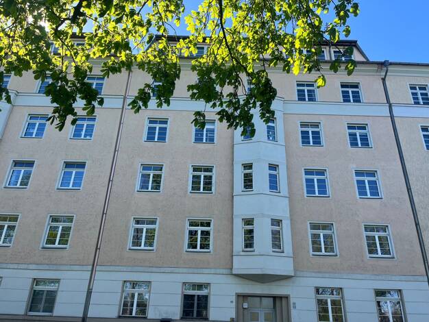 Wohnung zur Miete 890 € 2 Zimmer 83,9 m² 5. Geschoss frei ab sofort Käthe-Kollwitz-Ufer 31 Johannstadt-Nord Ortsamtsbereich Altstadt 01307