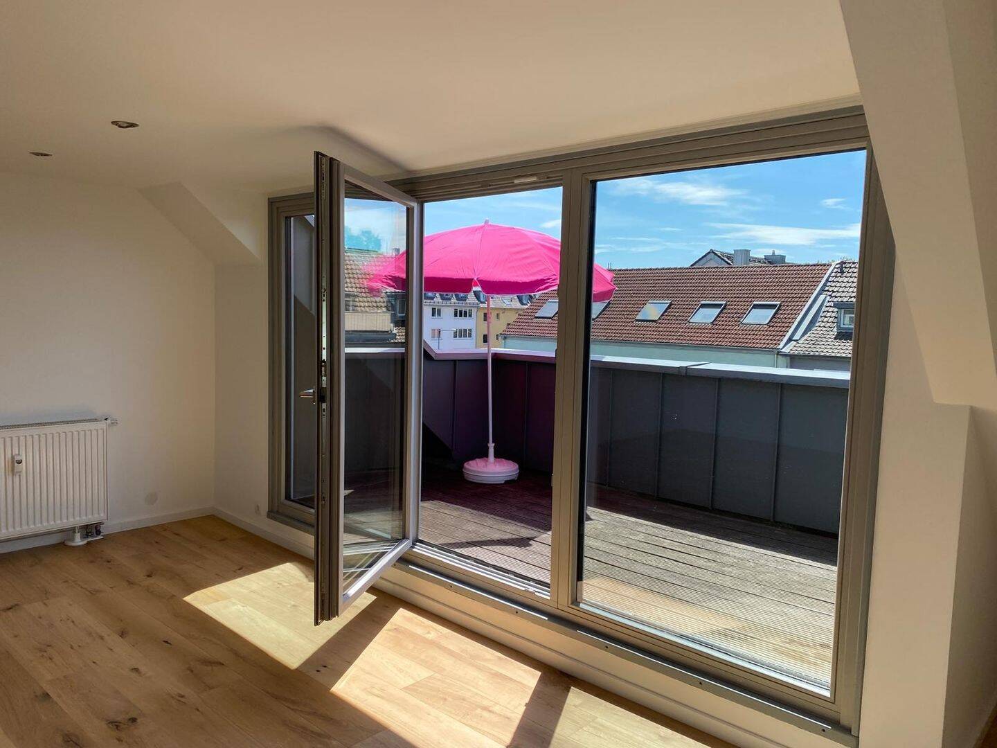 Freie, frisch sanierte 2-Zimmer -ETW im Dachgeschoß mit Terrasse im begehrten Wohnviertel Köln-Ehrenfeld. – Baadenberger Str., 50825 Köln – Vorschaubild 24
