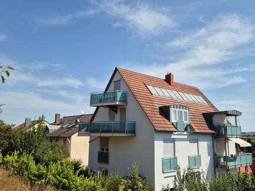 Maisonette zur Miete 650 € 1,5 Zimmer 58 m² Geschoss 3/4 frei ab 01.10.2026 Mainstockheim 97320