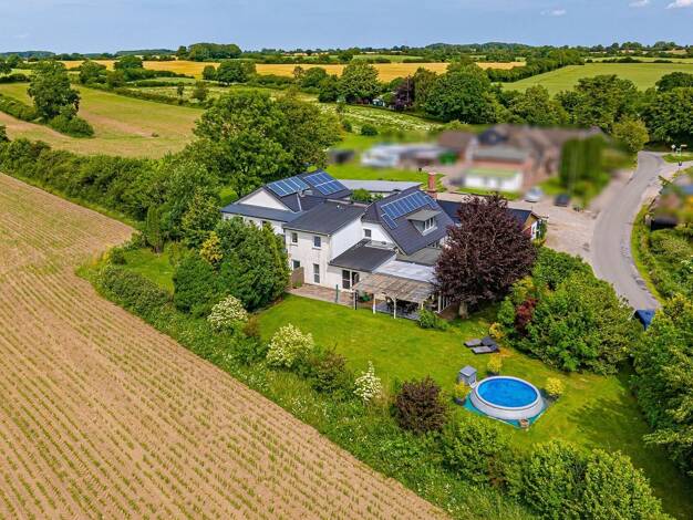 Mehrfamilienhaus zum Kauf provisionsfrei als Kapitalanlage geeignet 649.000 € 18 Zimmer 591,8 m² 19.928 m² Grundstück Mohrkirch 24405