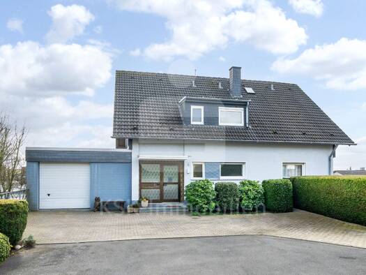 Mehrfamilienhaus zum Kauf 729.000 € 7 Zimmer 242 m² 620 m² Grundstück Heiligenhaus Overath 51491