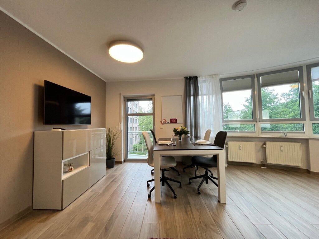 Wohnung zur Miete Wohnen auf Zeit 1.190 € 2 Zimmer 43 m²<br/>Wohnfläche 21.01.2025<br/>Verfügbarkeit Barbarossastraße Bismarckstr. /  Schulstr. Kaiserslautern 67655