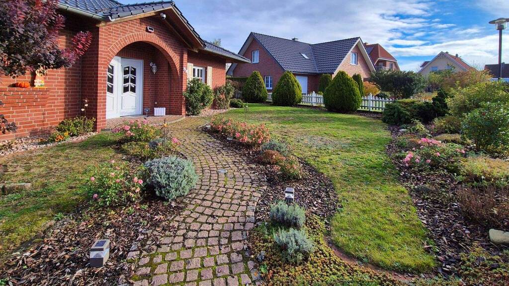 Wohnung zur Miete auf Zeit 1.990 € 5 Zimmer 180 m² frei ab sofort Kästorf Wolfsburg 38448