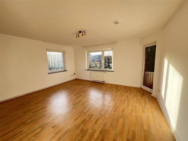 Wohnung zur Miete 350 € 2 Zimmer 56,4 m² 1. Geschoss frei ab sofort Lilly-Wolff-Straße 10 Heide 25746