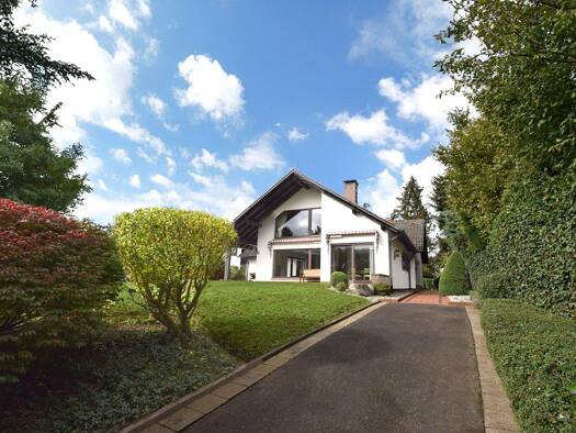 Villa zum Kauf 1.170.000 € 9 Zimmer 227 m² 1.499 m² Grundstück Innenstadt Aschaffenburg 63741