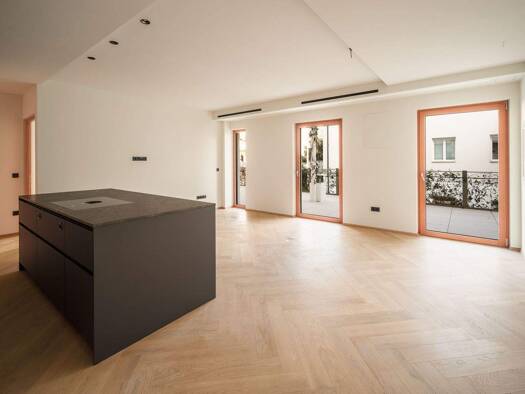 Wohnung zur Miete 1.600 € 2 Zimmer 61,6 m² 3. Geschoss Sparkassenstraße 2 Meran 39012