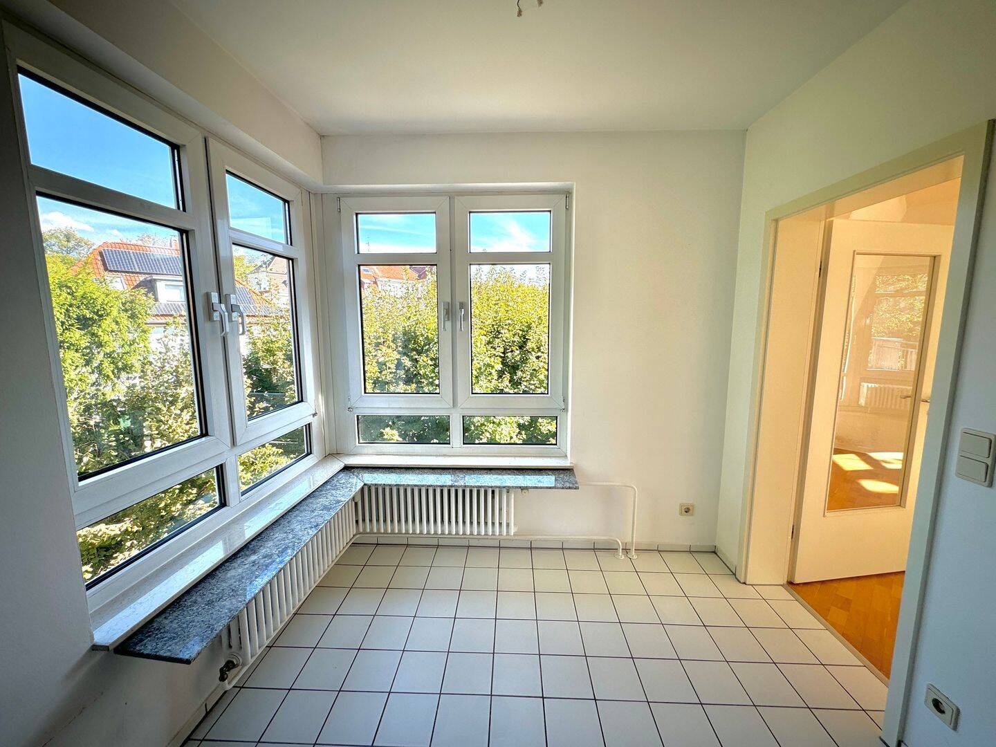 Property thumbnail 11