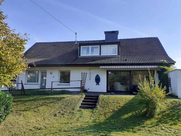 Einfamilienhaus zur Miete 1.350 € 7 Zimmer 147 m² 600 m² Grundstück frei ab 01.01.2026 Ringstraße 13 Engelskirchen-Loope Engelskirchen 51766