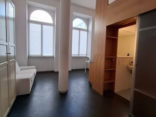 Studio zur Miete 470 € 1 Zimmer 29,5 m² EG frei ab 15.10.2026 Kaiserstr. Zentrum Bonn 53113
