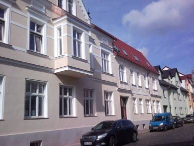 Wohnung zur Miete 560 € 2 Zimmer 79 m² Dachgeschoss, 3. Geschoss Hauptstr. 19 Golßen Golßen 15938