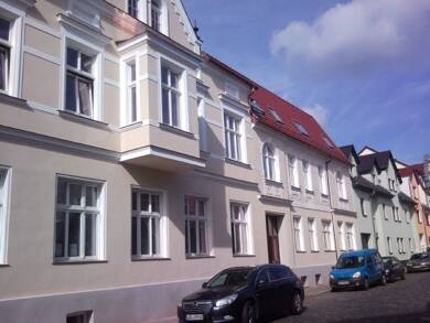 Wohnung zur Miete 560 € 2 Zimmer 79 m² Dachgeschoss, 3. Geschoss Hauptstr. 19 Golßen Golßen 15938