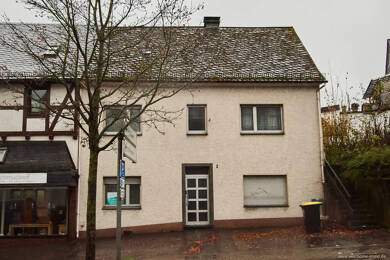 Einfamilienhaus zum Kauf 110.000 € 6 Zimmer 177 m² 312 m² Grundstück Freienohl Meschede - Freienohl 59872