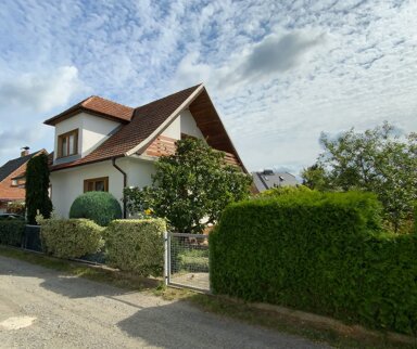 Einfamilienhaus zum Kauf 5 Zimmer 141 m² 1.259 m² Grundstück Weinberg 52 Spremberg Spremberg 03130