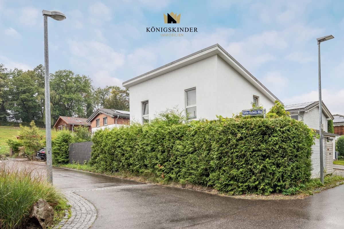 Einfamilienhaus zum Kauf 569.000 € 4,5 Zimmer 120 m²<br/>Wohnfläche 319 m²<br/>Grundstück Süßen 73079