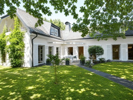 Villa zum Kauf 1.349.000 € 8 Zimmer 455 m² 915 m² Grundstück Hainstadt Hainburg 63512