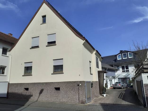 Einfamilienhaus zum Kauf 649.000 € 8 Zimmer 217 m² 696 m² Grundstück Münchholzhausen Wetzlar 35581