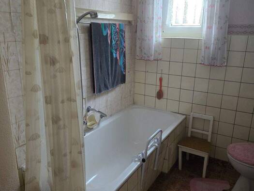 Wohnung zur Miete 500 € 3 Zimmer 75 m² frei ab 01.04.2026 Hohenfeld Kitzingen 97318