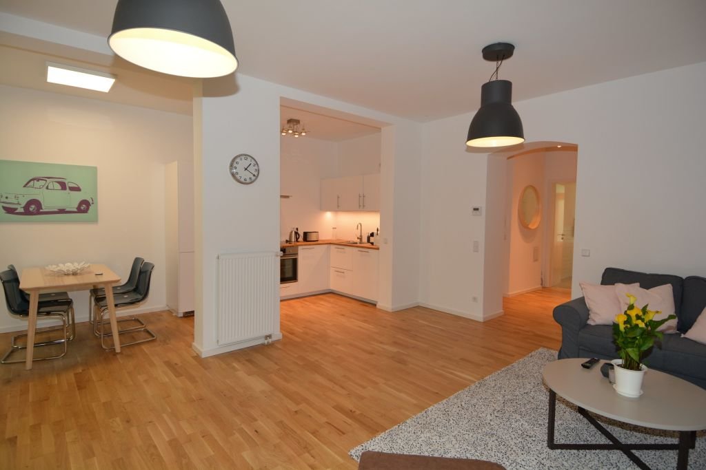 Wohnung zur Miete Wohnen auf Zeit 2.087 € 2 Zimmer 55 m²<br/>Wohnfläche ab sofort<br/>Verfügbarkeit Swinemünder Straße Mitte Berlin 10435